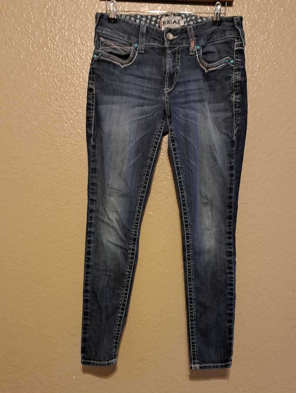 Ariat Women's Dark Blue Skinny Jeans. Size 30R.